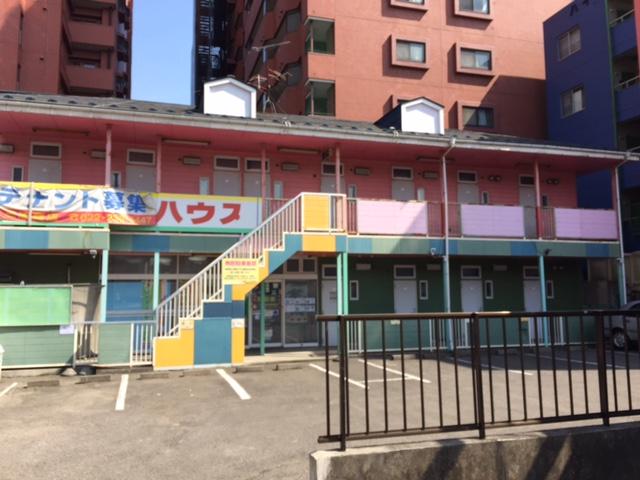 西側正面