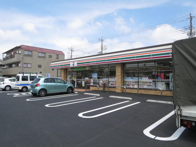 セブンイレブン栄町3丁目店 (126m)