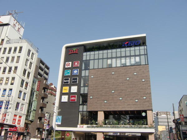 トリエ京王調布 (975m)