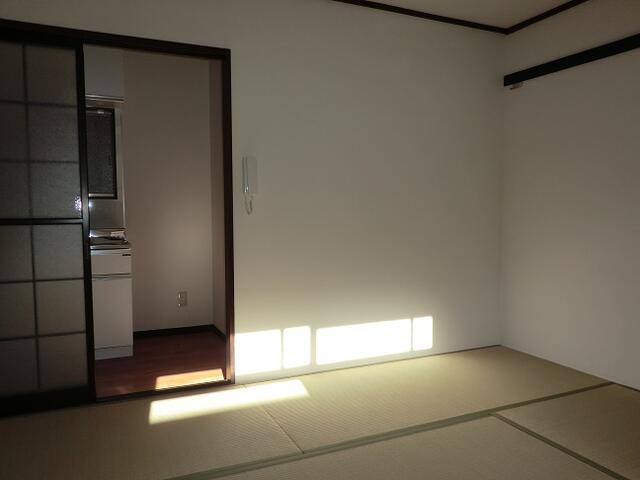 リビング以外の居室／風通しの良いお部屋です