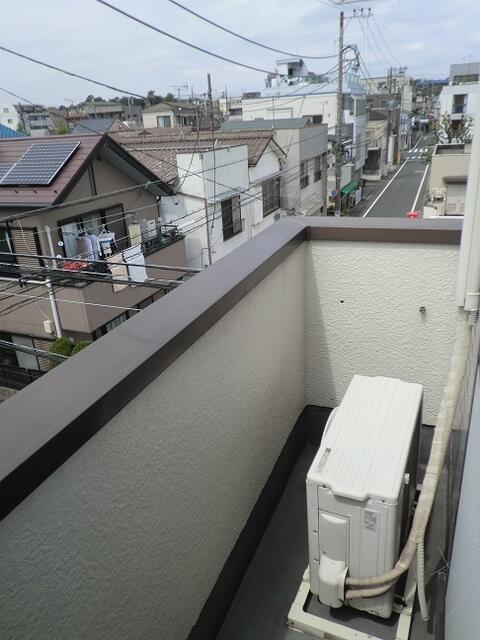 バルコニー／解放的なバルコニー