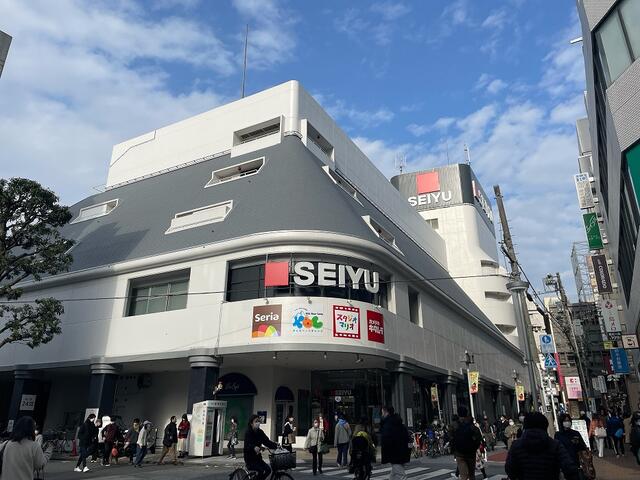 西友三軒茶屋店 (426m)
