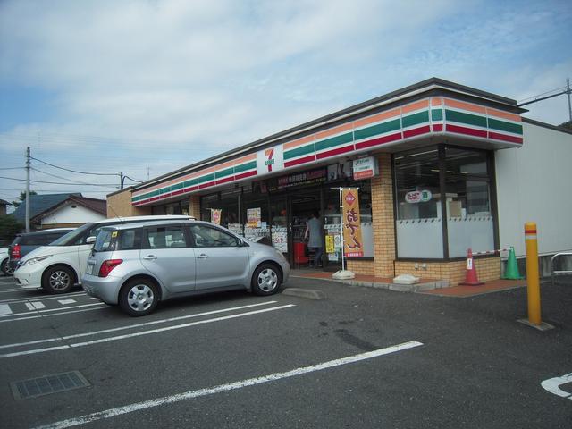セブンイレブン八王子下柚木西店 (448m)