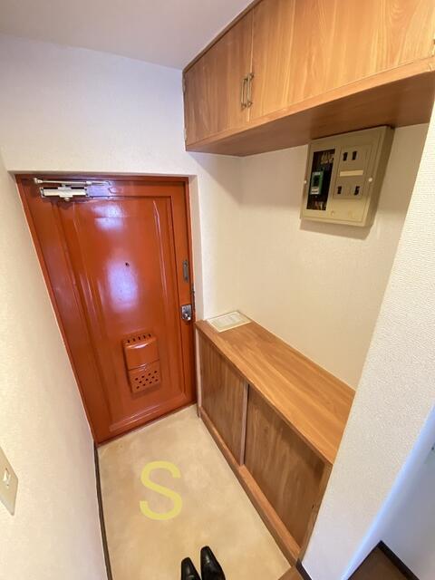 玄関／シューズボックス完備