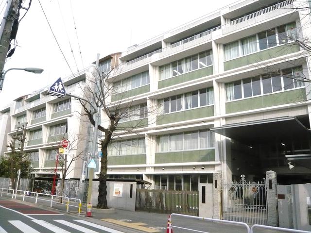 品川区立伊藤中学校 (420m)