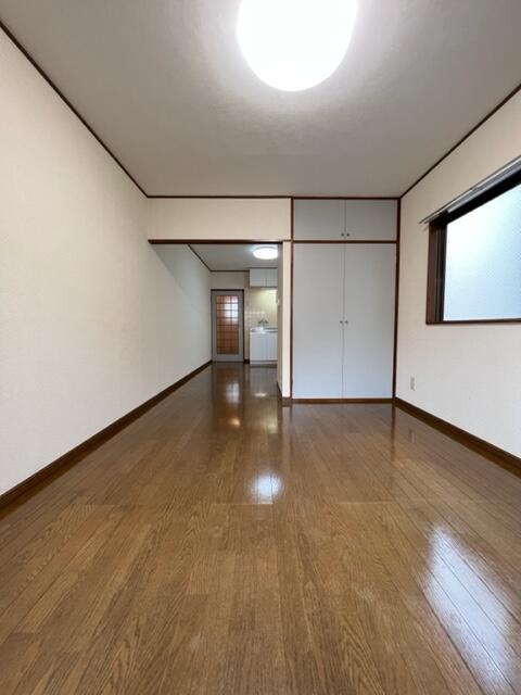 リビング以外の居室／洋室６帖