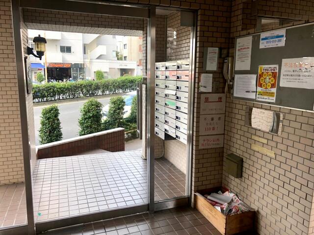 共用部エントランス