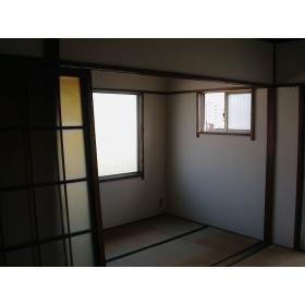 リビング以外の居室／■２面採光で陽当たり良好、明るい空間となっております■
