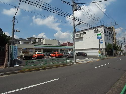 ファミリーマート中野中央一丁目店 (92m)