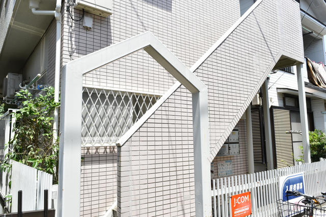 現地（外観）／【　学生様入居歓迎！　】　※親御様契約でお願いいたします。