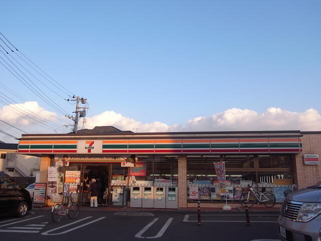 セブンイレブン調布野川大橋南店 (573m)