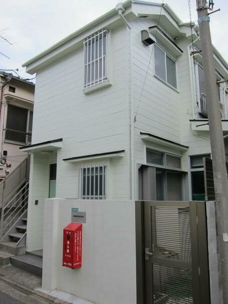 現地（外観）／２面採光です