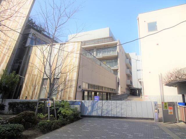港区立芝浦小学校 (914m)