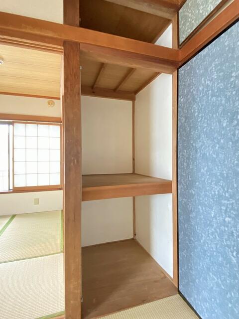 収納／天袋付きの奥行きのある収納