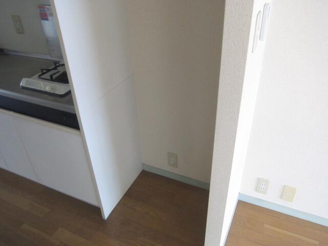 キッチン／冷蔵庫置場