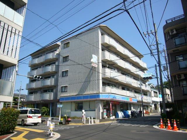 ローソン 赤塚四丁目店 (120m)