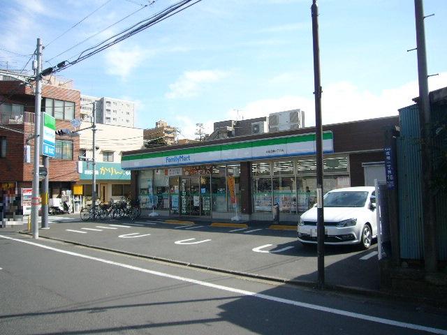 ファミリーマート 板橋成増一丁目店 (286m)