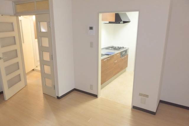 リビング以外の居室／前回募集時のお部屋の写真となります。