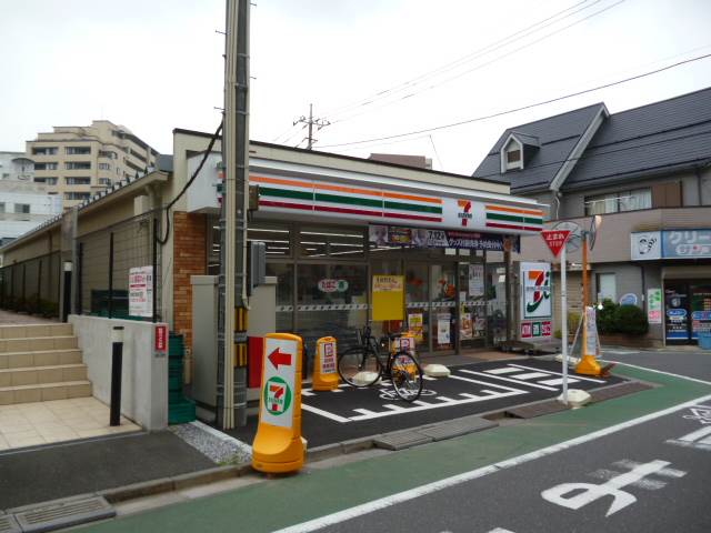 セブンイレブン板橋相生町店 (369m)