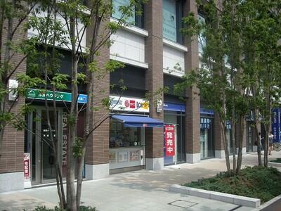 みずほ銀行中目黒支店 (618m)
