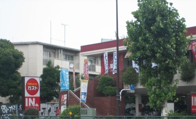 ガスト世田谷代田店(から好し取扱店) (411m)
