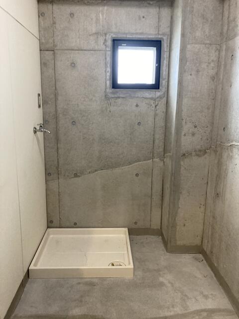 洗面台・洗面所／専用ランドリールーム４．１㎡／撮影日2022-03-28