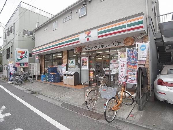セブンイレブン板橋4丁目店 (526m)