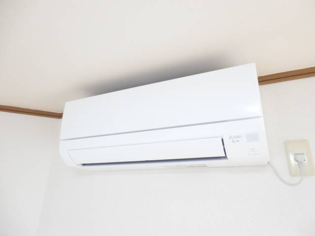 その他設備／エアコン新品交換