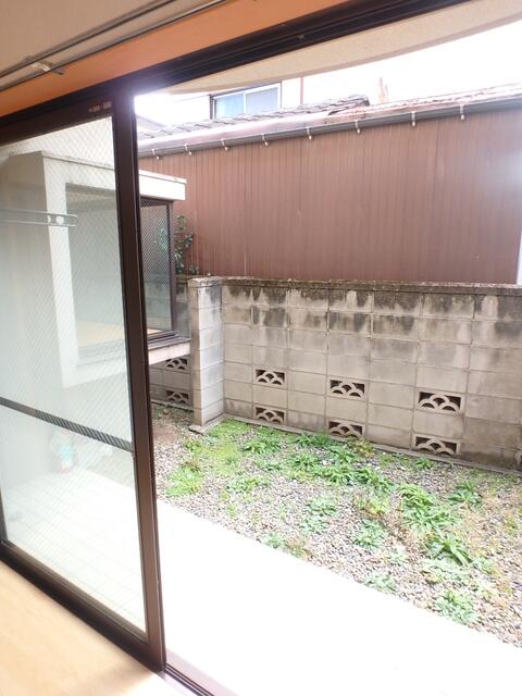 バルコニー／テラス、専用庭