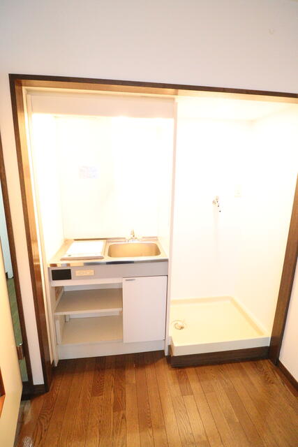 室内写真は同マンションの違うお部屋になります