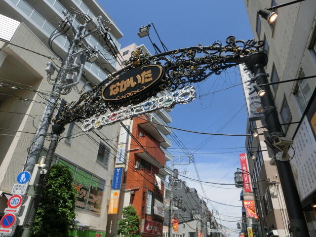 中板橋商店街 (180m)