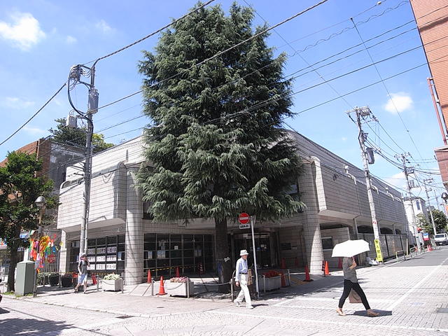 世田谷区立尾山台図書館 (1,562m)