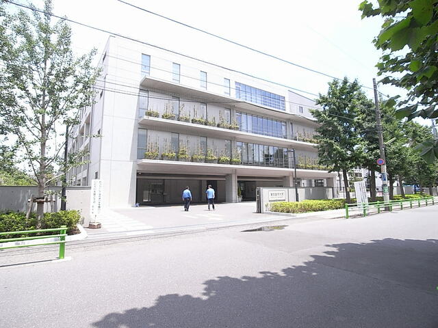 私立東京都市大学世田谷キャンパス (885m)