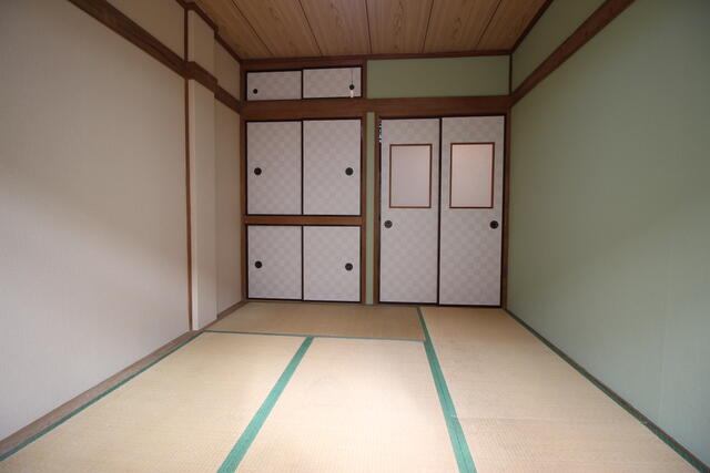 和室　天袋付き押入あり