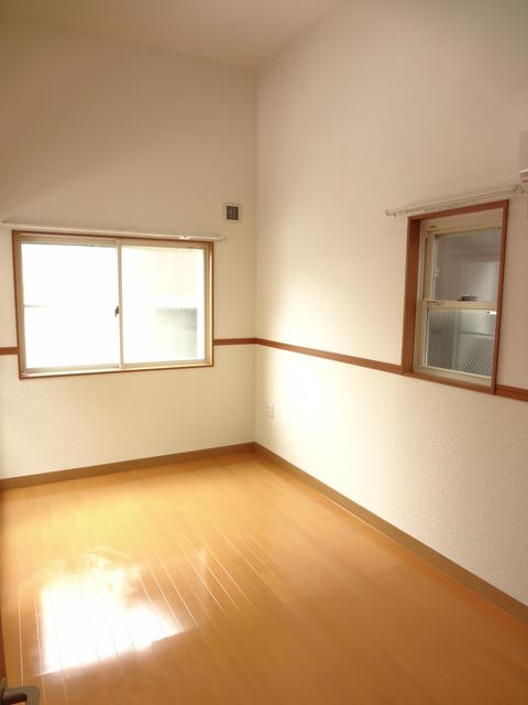リビング以外の居室／写真は別室のものです／撮影日2013-01-16