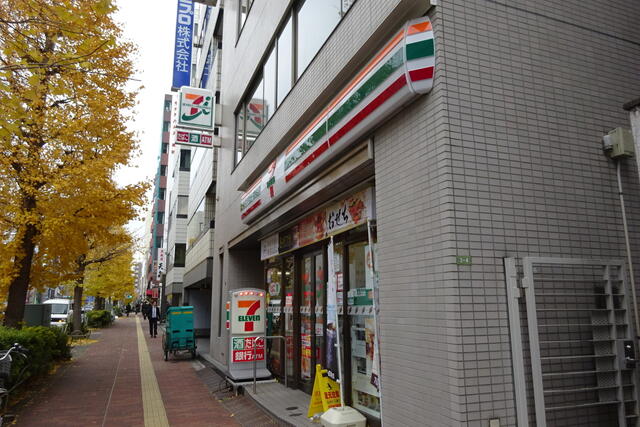 セブンイレブン文京真砂坂上店 (122m)