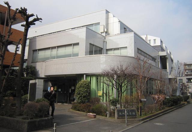 本町図書館 (382m)