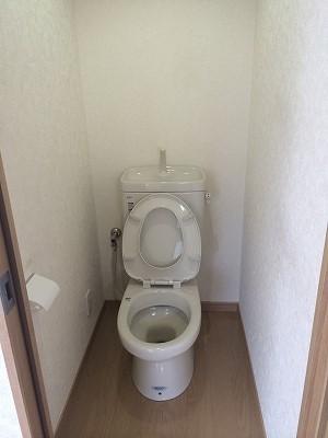トイレ／※他の部屋の写真です。