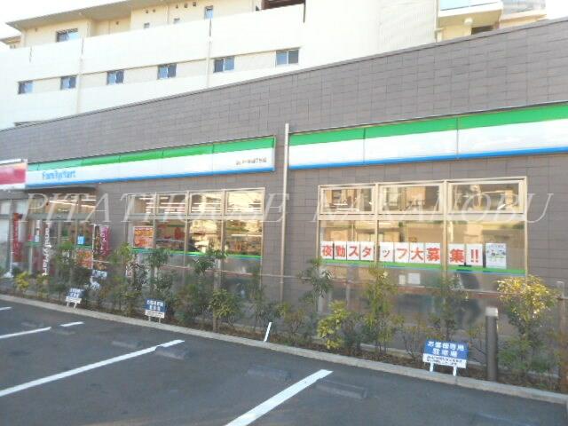 ファミリーマート品川中延四丁目店 (124m)
