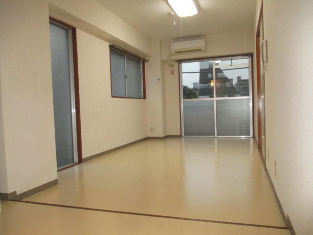 写真は全て以前の物です
