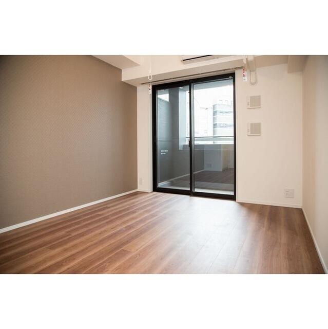 リビング以外の居室／同マンション別部屋