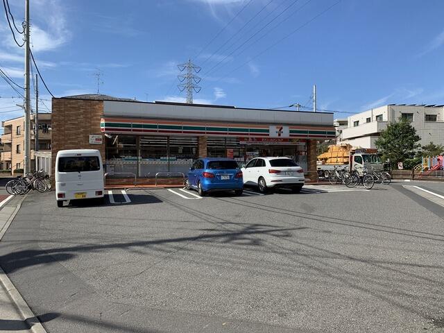 セブンイレブン足立梅田店 (650m)