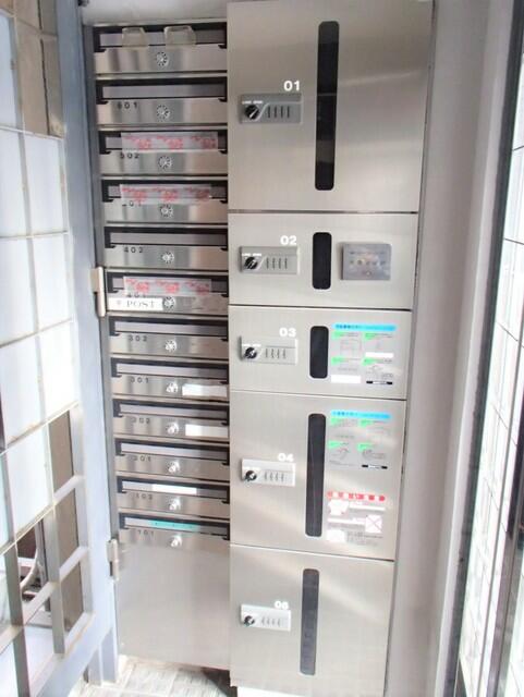 共用部（その他）／★不在がちな生活スタイルに便利な宅配ボックス★