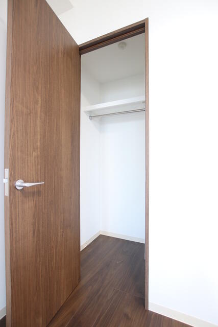 収納／【同タイプ参考写真】奥行きのあるクローゼット♪