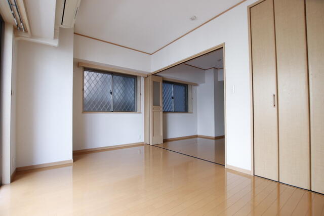 リビング以外の居室／★お部屋は明るい光が差し込みます★