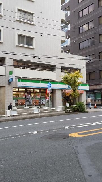 ファミリーマート 新宿天神町店 (280m)