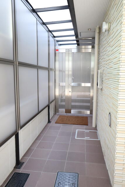共用部エントランス／撮影日2022-03-14