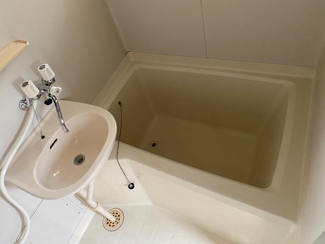浴室／うれしいお風呂とトイレは別タイプ♪
