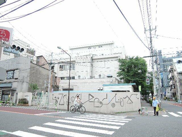 荒川区立 第三日暮里小学校 (353m)