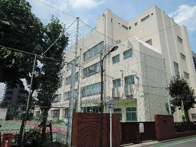荒川区立 第二日暮里小学校 (413m)